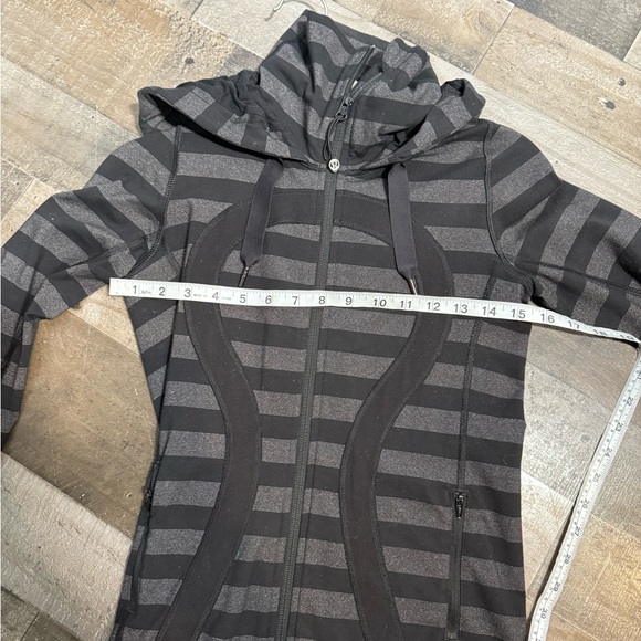 Lululemon Stride Jacket Black‎ Stripe- 2 - Picture 8 of 9